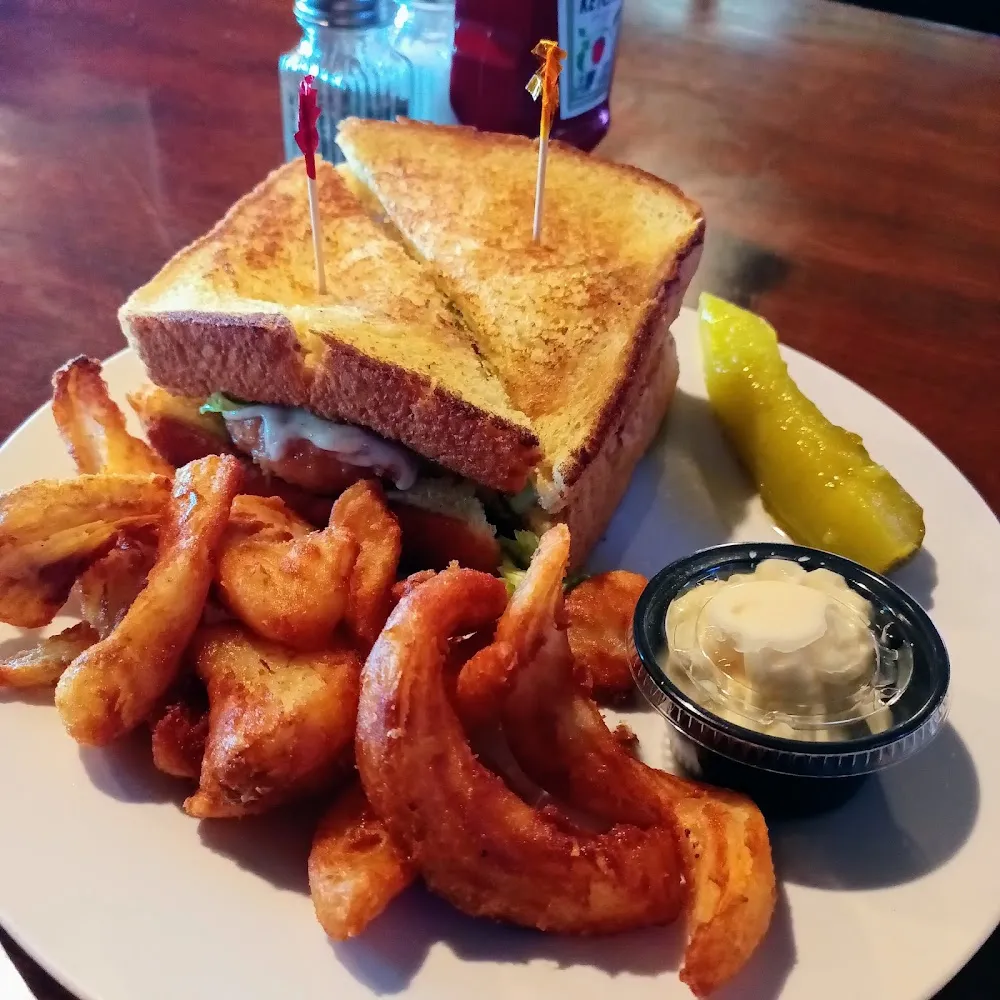 Chicken Sandwich w Potato Wedges